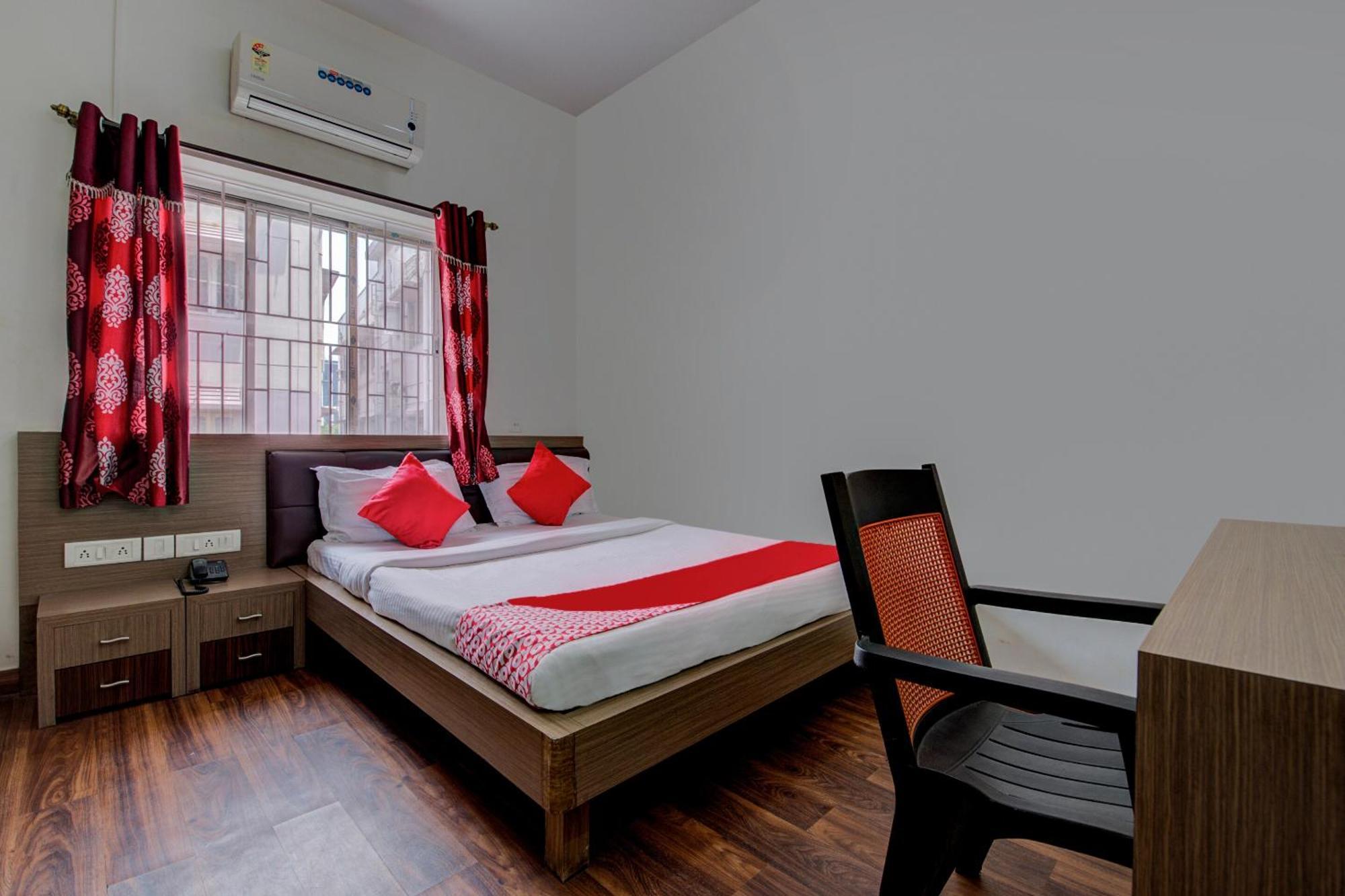 Oyo Flagship 1805 Hotel Star Delight Panchuria Kültér fotó